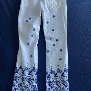 Dolce Gabbana beautiful embroidered jean 26/40